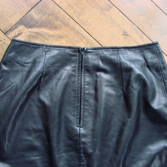 Danier Black Leather Skirt Straight Pencil Office Size 10 - Picture 11 of 15